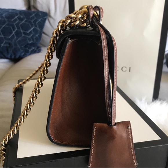 Gucci Padlock Small GG Shoulder Bag - Picture 3 of 5